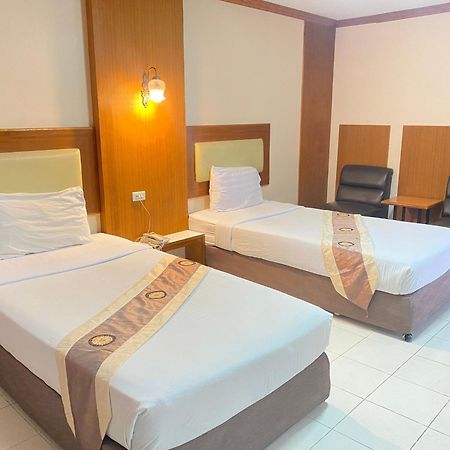 โรงแรมสยามบูทีค บุรีรัมย์ Esterno foto