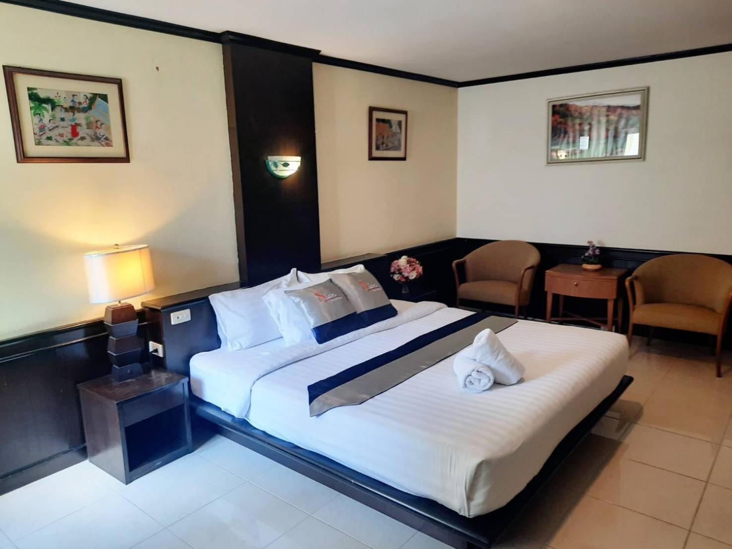โรงแรมสยามบูทีค บุรีรัมย์ Esterno foto