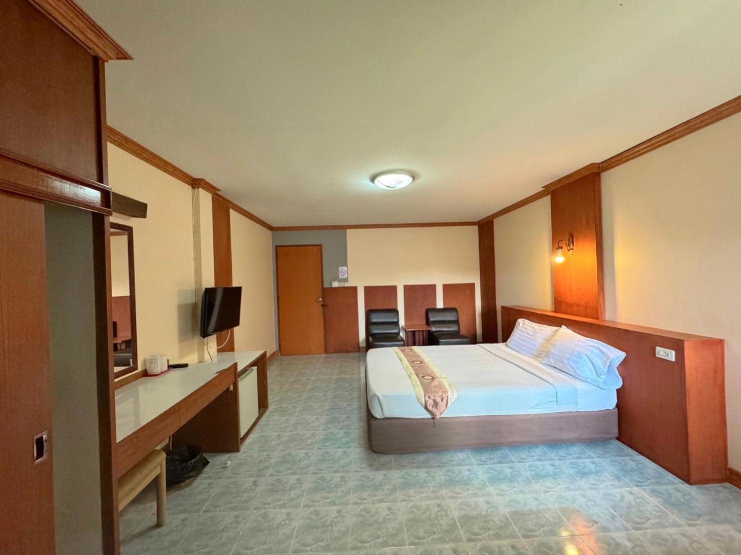 โรงแรมสยามบูทีค บุรีรัมย์ Esterno foto