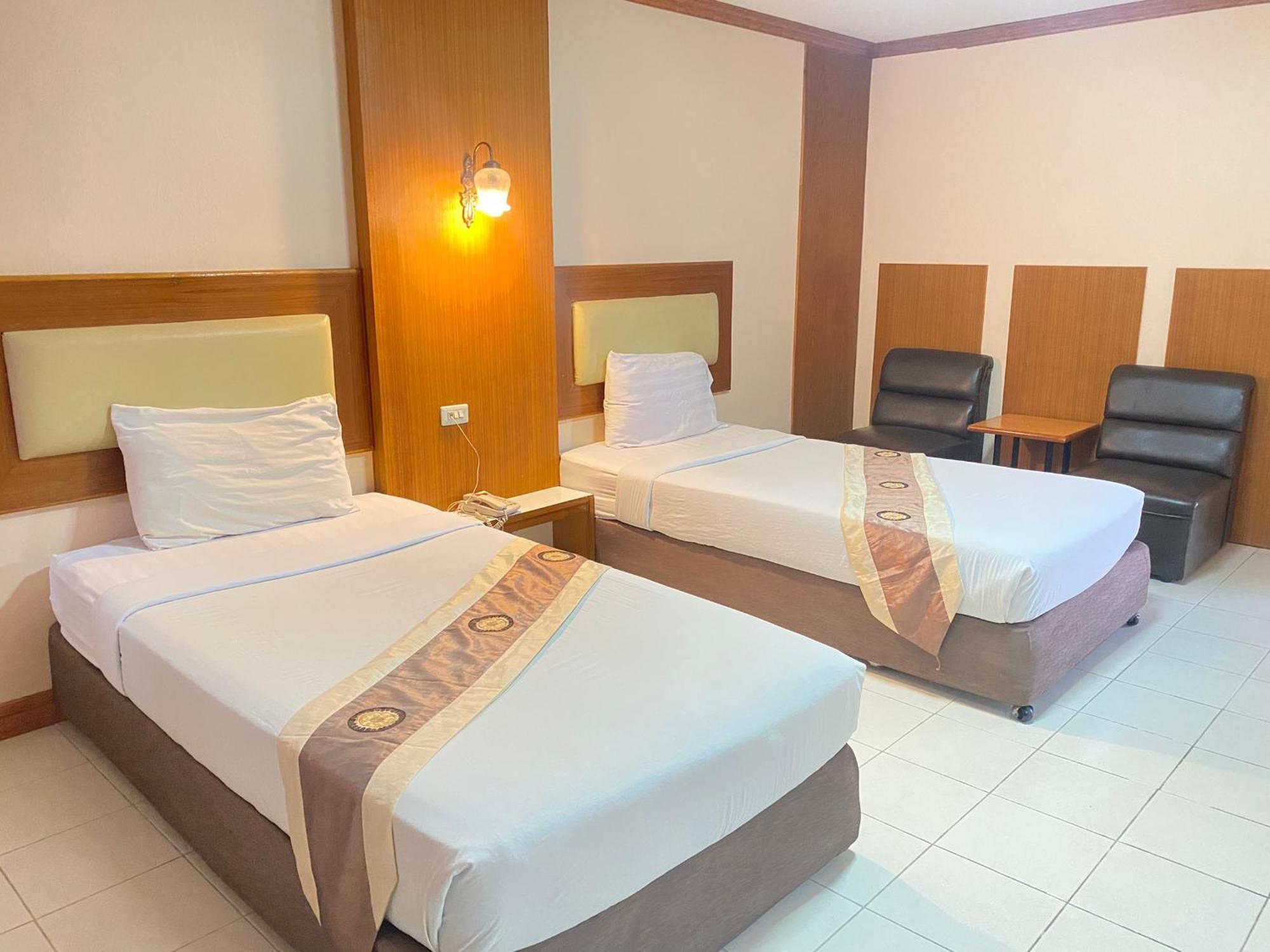 โรงแรมสยามบูทีค บุรีรัมย์ Esterno foto